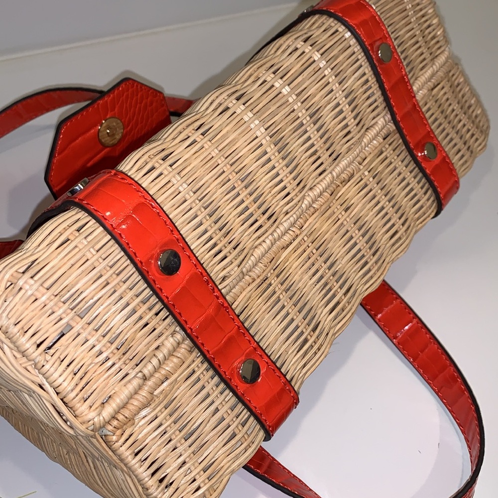 GUESS Paloma Satchel - Picture 11 of 16